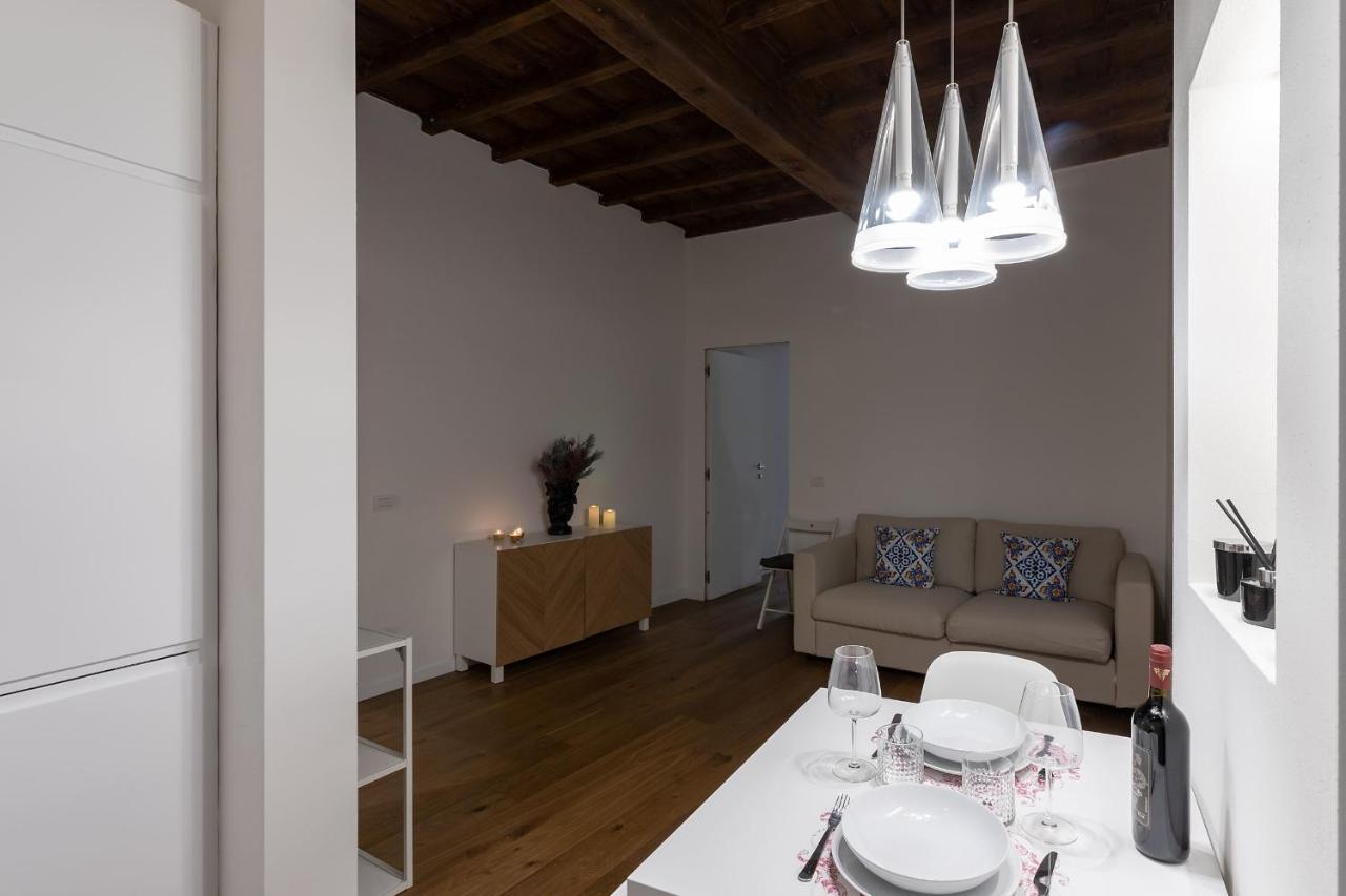 Alighieri'S Suite-Hosted By Sweetstay Firenze Bagian luar foto